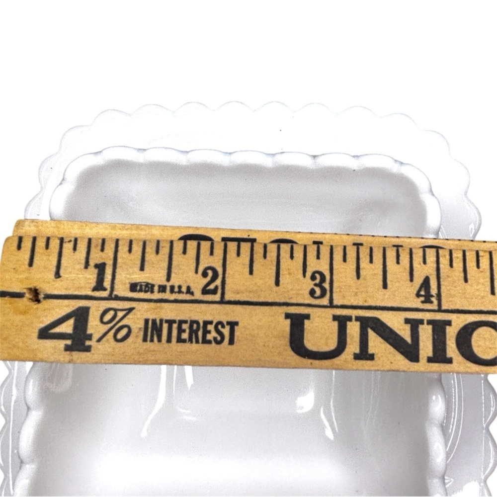 White milk glass Challinor & Taylor Scroll relish dish plate serving spoon rare - Picture 6 of 9